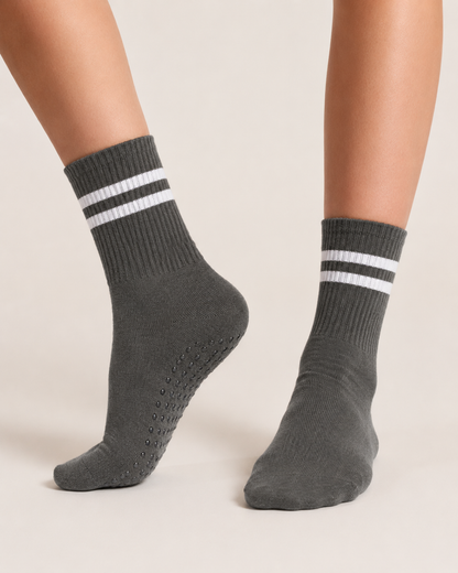 Dark grey ribbed grip socks