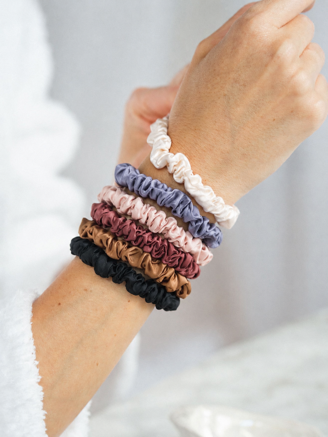 Silk Scrunchies ( 6 pcs)
